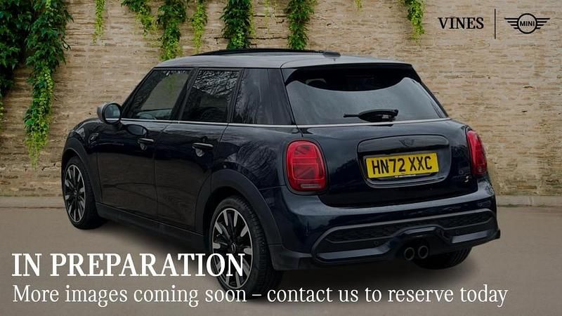 Used Mini Cooper S Exclusive 176 HP (129 kW) 2022 Black Hatchback