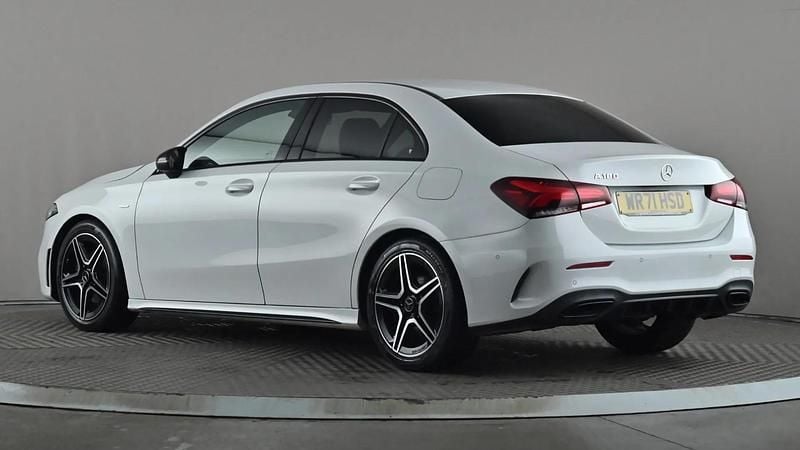 Used Mercedes A180 Executive 136 HP (100 kW) 2022 White Sedan