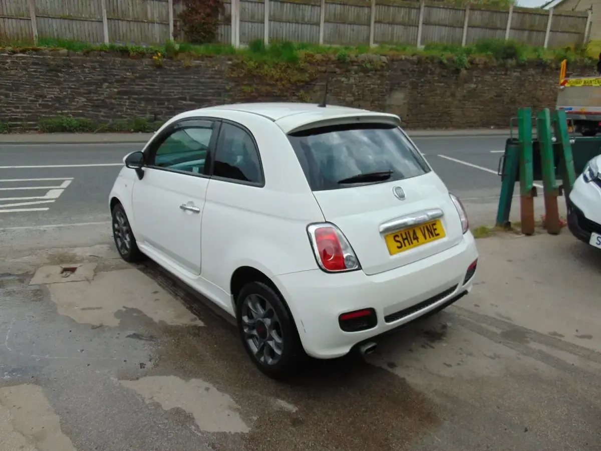 Used Fiat 500 S 69 HP (50 kW) 2014 White Hatchback
