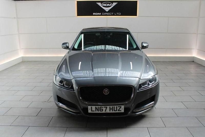 Second-hand Jaguar XF Prestige 180 CP (132 kW) 2017 Gri Berlinǎ