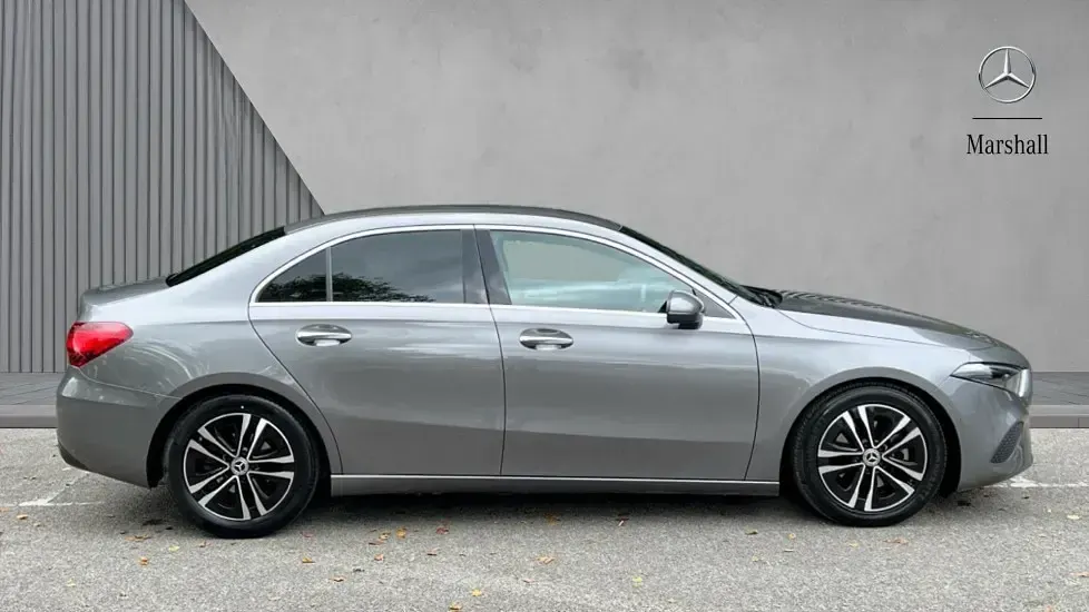 Used Mercedes A180 Executive 136 HP (100 kW) 2023 Grey