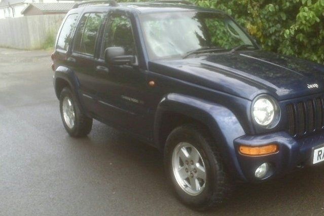 Used 2002 Jeep Cherokee SUV | £2,495 - Image 1/4