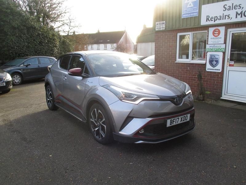 Second-hand Toyota C-HR 2017 Argintiu SUV