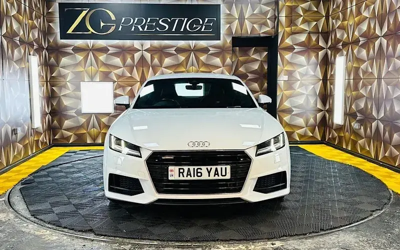 Begagnad Audi TT S-Line 230 HK (169 kW) 2018 Sportkupé