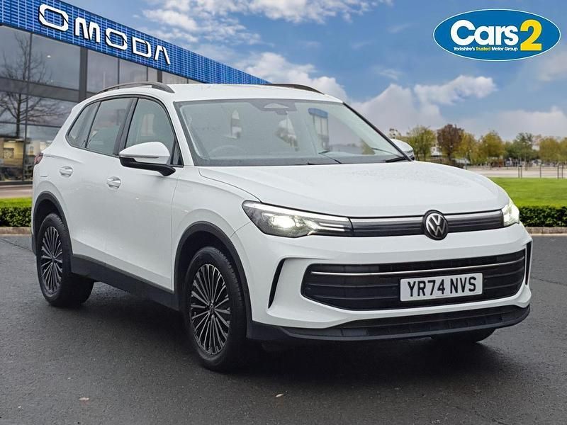 White Used 2024 VW Tiguan Life SUV | £27,990 (Expensive) - Image 1/4