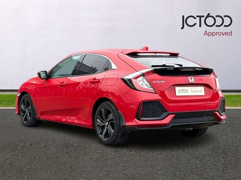 Used Honda Civic EX 125 HP (91 kW) 2019 Red Hatchback