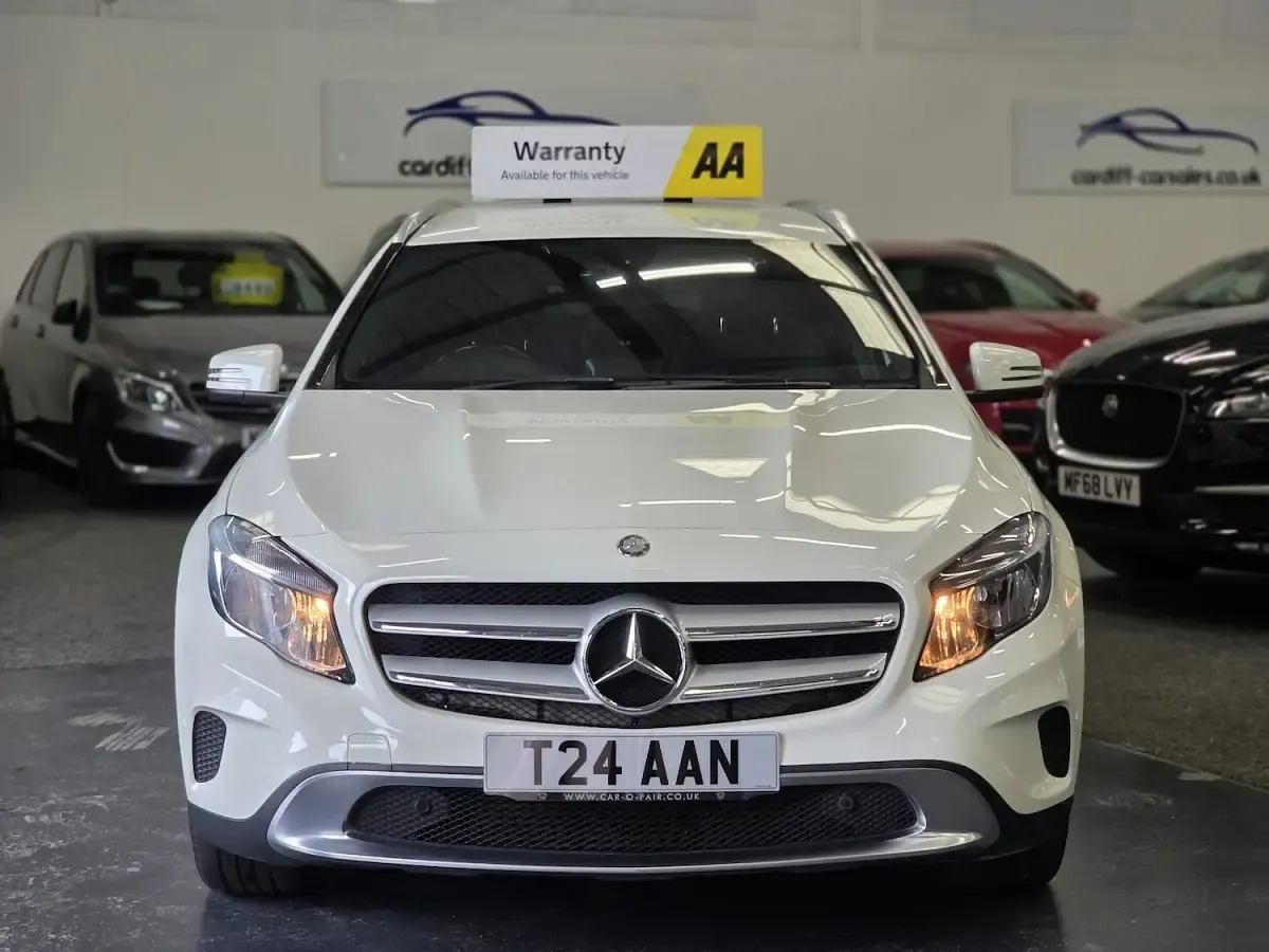 Used Mercedes GLA220 SE 170 HP (125 kW) 2014 White SUV