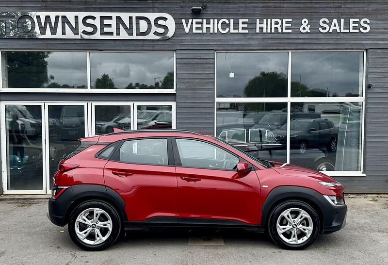Used Hyundai Kona SE 120 HP (88 kW) 2021 Red SUV