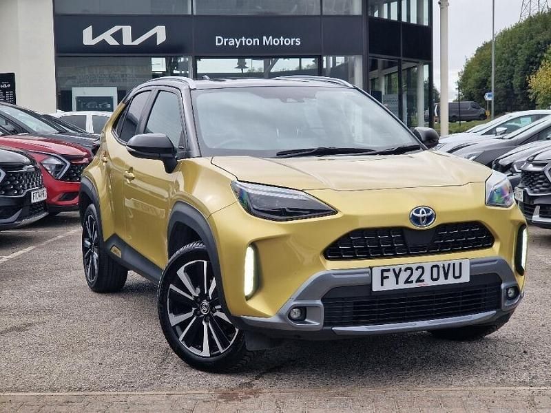 Yellow Used 2022 Toyota Yaris Hybrid Edition Hatchback | £19,901 (Expensive) - Image 1/4