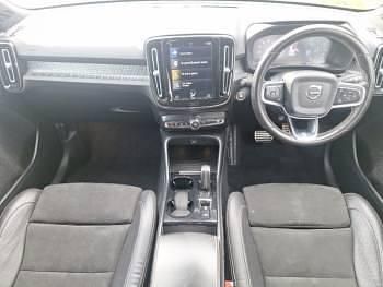 Usado Volvo XC40 R-Design 150 HP (110 kW) 2018 Cinzento SUV