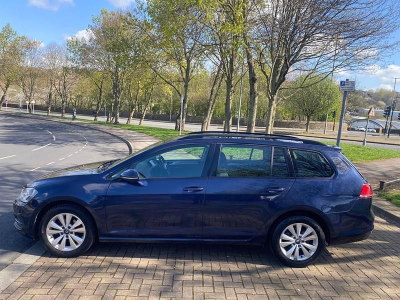 Used VW Golf VII SE 2014 Blue Estate