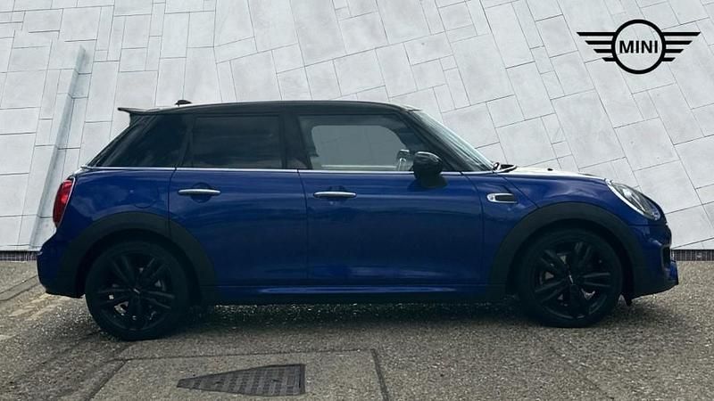 Used Mini Cooper Hatch 136 HP (100 kW) 2019 Blue Hatchback