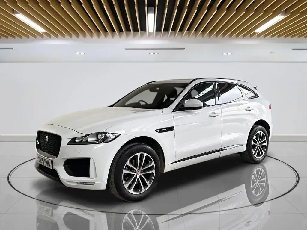 Used Jaguar F-Pace R-Sport 180 HP (132 kW) 2019 White SUV