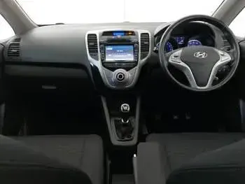 Used Hyundai ix20 Premium 125 HP (91 kW) 2019 Red Hatchback