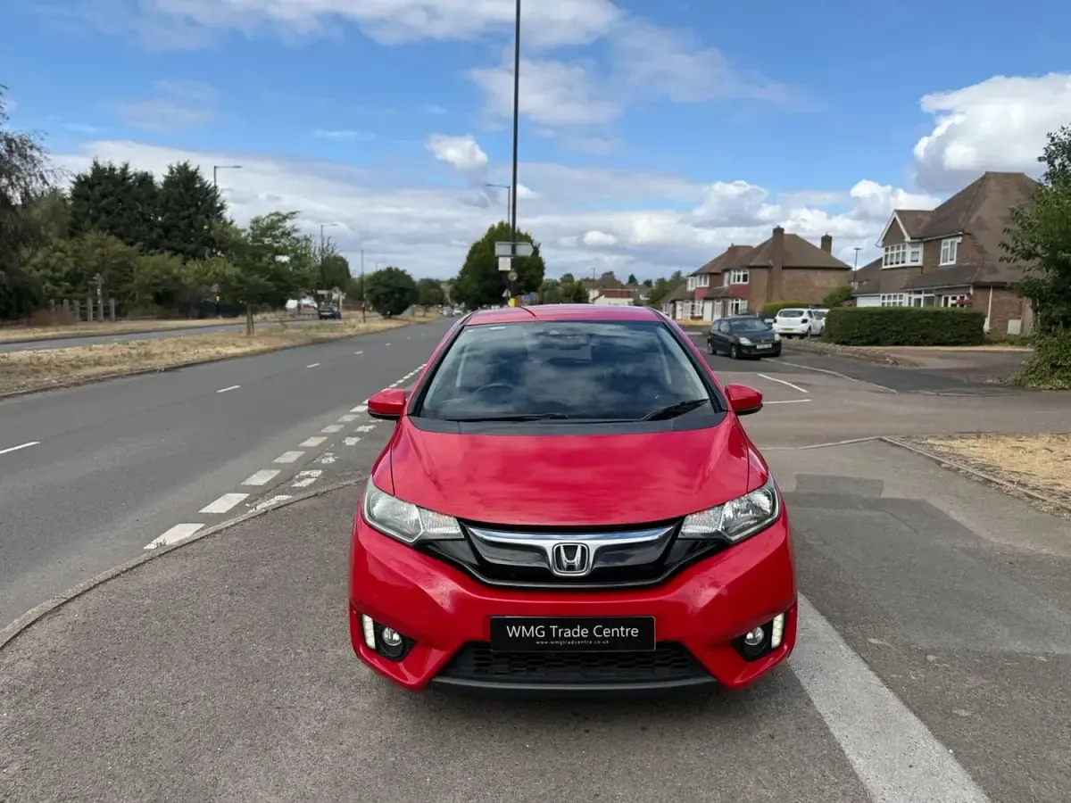 Used Honda Jazz EX 102 HP (75 kW) 2016 Red Hatchback