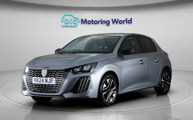 Used Peugeot 208 Allure 101 HP (74 kW) 2025 Hatchback