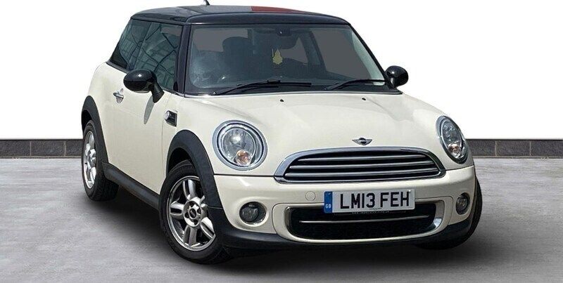 Pepper white Used 2013 Mini Cooper D Hatch Hatchback | £4,475 (Fair price) - Image 1/4