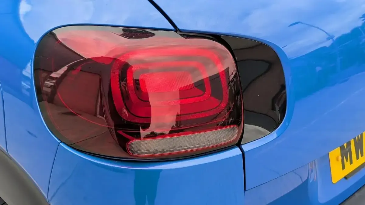 Used Citroën C3 Aircross PureTech 108 HP (79 kW) 2023 Blue SUV
