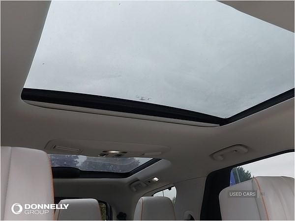 Used Land Rover Discovery 5 HSE Luxury 306 HP (225 kW) 2019 Black SUV