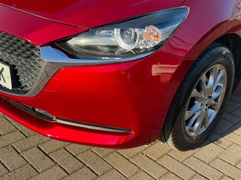 Usado Mazda 2 90 HP (66 kW) 2020 Vermelho Citadino