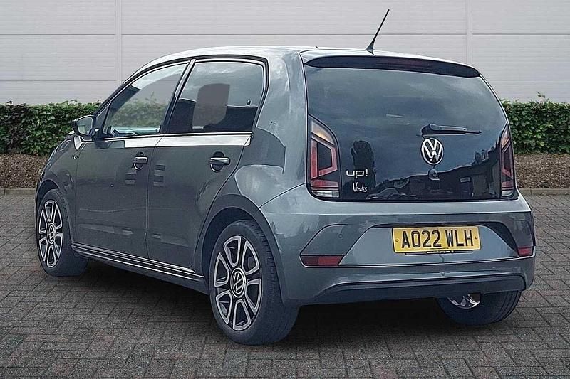 Begagnad VW up! R-line 65 HK (47 kW) 2022 Grå Halvkombi