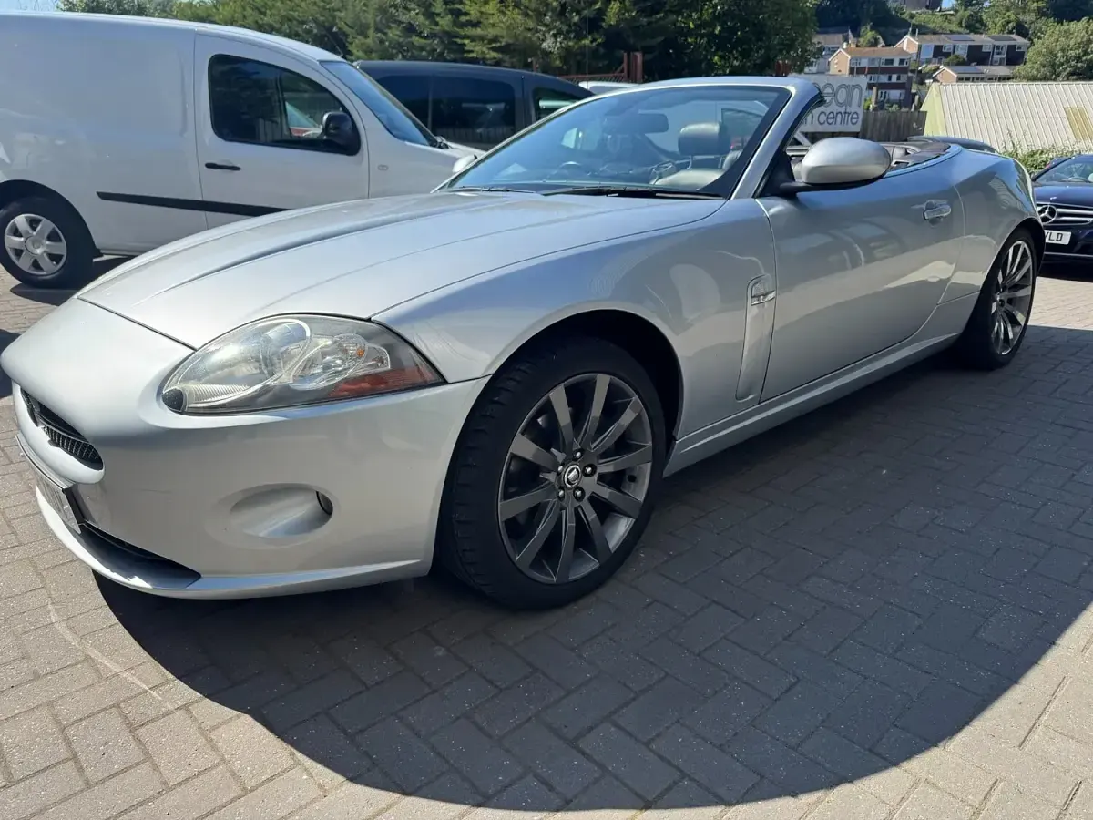 Used Jaguar XK 300 HP (220 kW) 2006 Silver Cabriolet