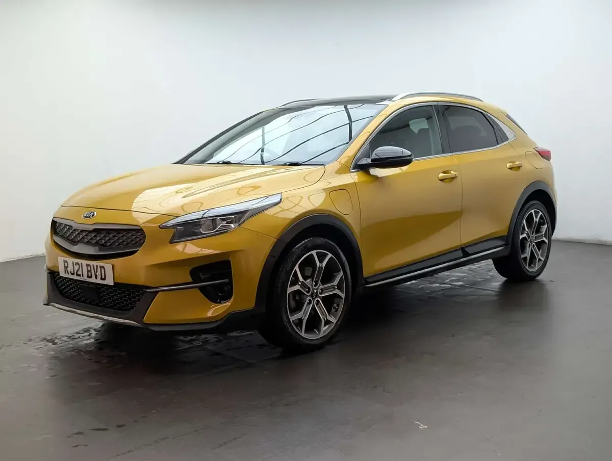 Used Kia XCeed First Edition 139 HP (102 kW) 2021 Yellow SUV
