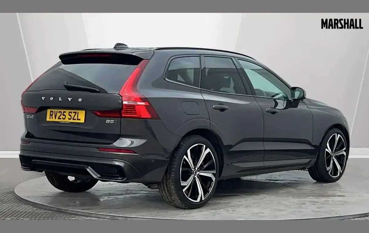 Used Volvo XC60 Ultra 247 HP (181 kW) 2025 Grey SUV