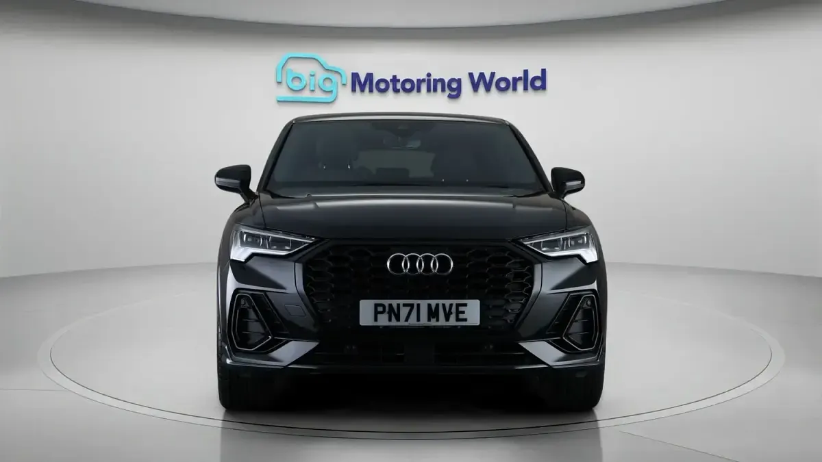 Usado Audi Q3 Sportback Black Edition 148 HP (108 kW) 2021 Preto SUV