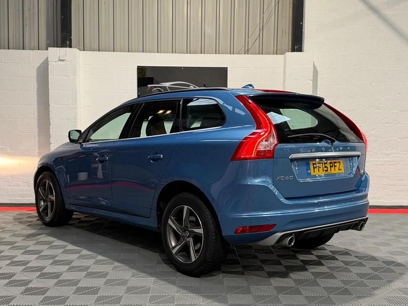 Second-hand Volvo XC60 R-Design 2015 Albastru SUV