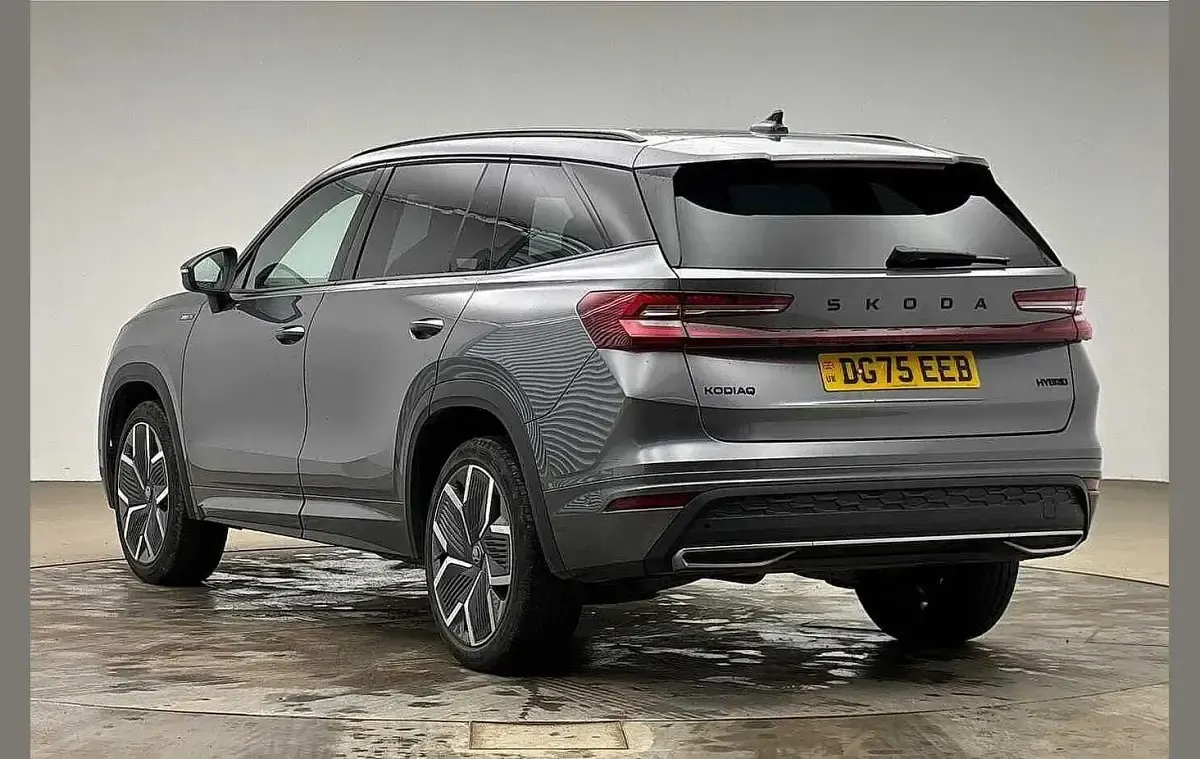 Used Skoda Kodiaq SportLine 147 HP (108 kW) 2025 Graphite grey metallic SUV