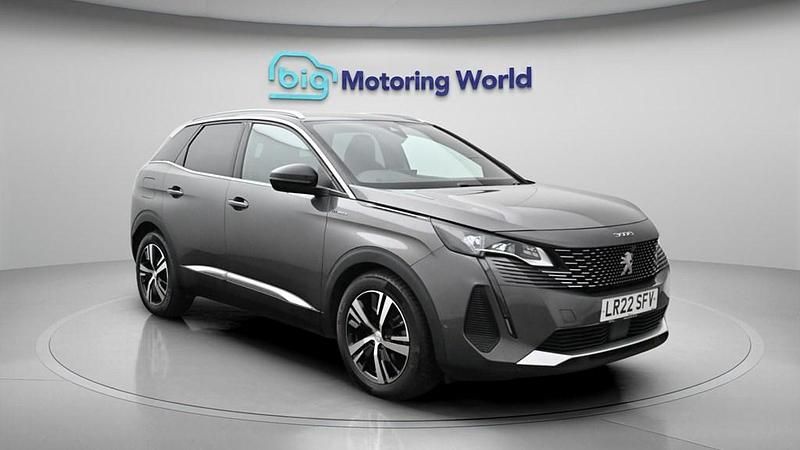 Used Peugeot 3008 Premium 300 HP (220 kW) 2022 Grey SUV
