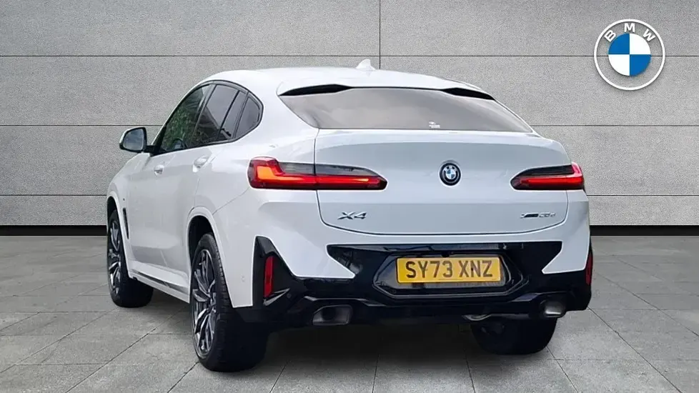 Used BMW X4 M Sport 190 HP (139 kW) 2023 White SUV