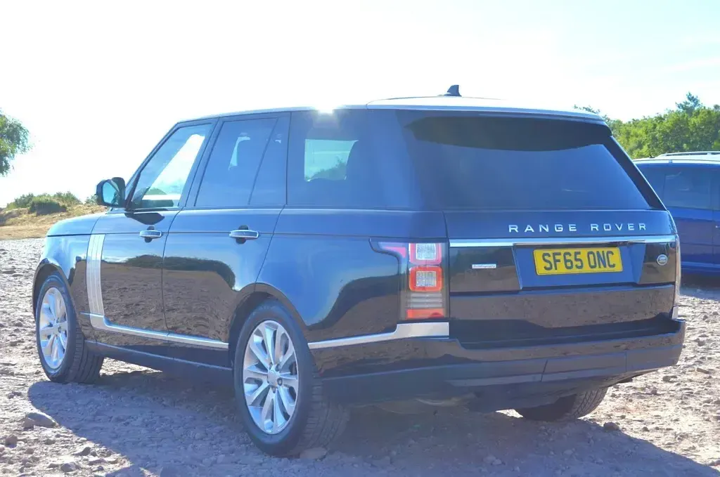Used Land Rover Range Rover Autobiography 339 HP (249 kW) 2015 Black SUV