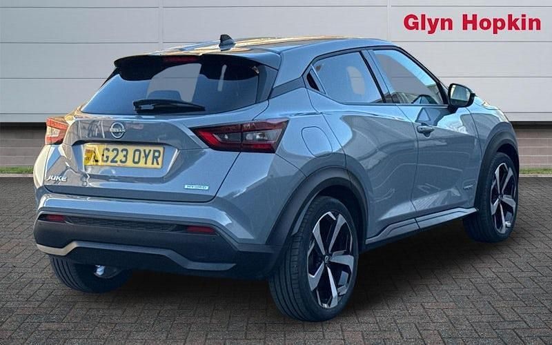 Used Nissan Juke Tekna 143 HP (105 kW) 2023 Grey SUV
