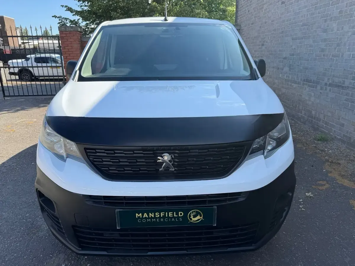 Used Peugeot Partner 2021 White MPV