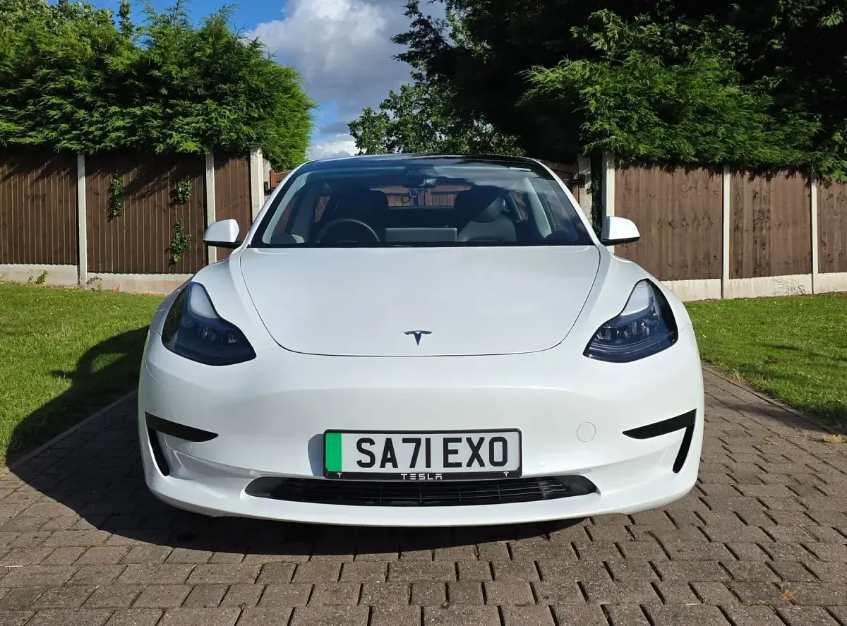 Used Tesla Model 3 Standard Range 208 kW (283 HP) 2021 White Sedan