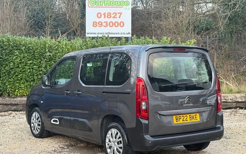 Used Citroën Berlingo Feel 110 HP (80 kW) 2022 Grey MPV
