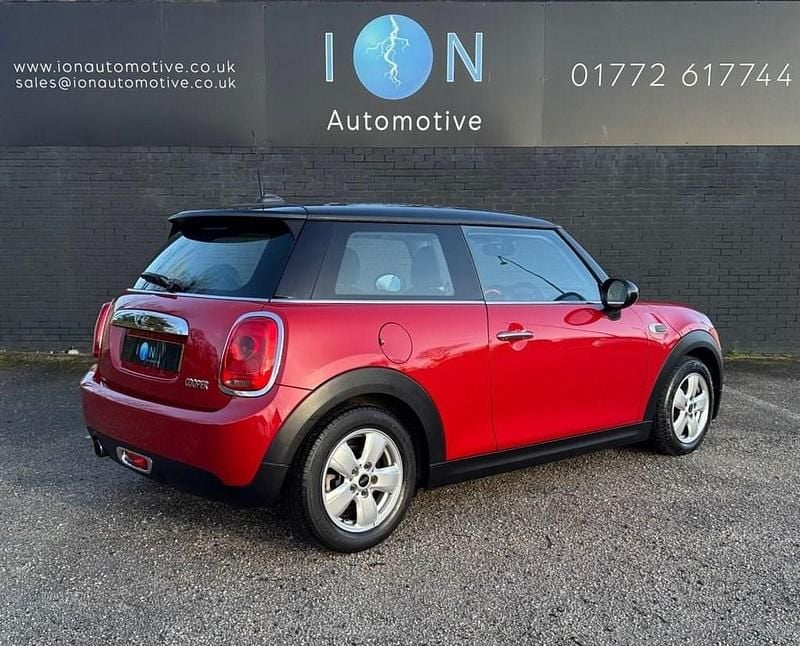 Used Mini Cooper Hatch 2014 Red Hatchback
