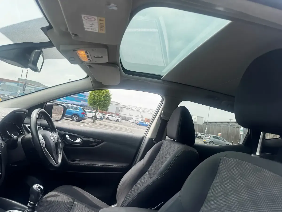 Used Nissan Qashqai N-Connecta 2017 Silver SUV