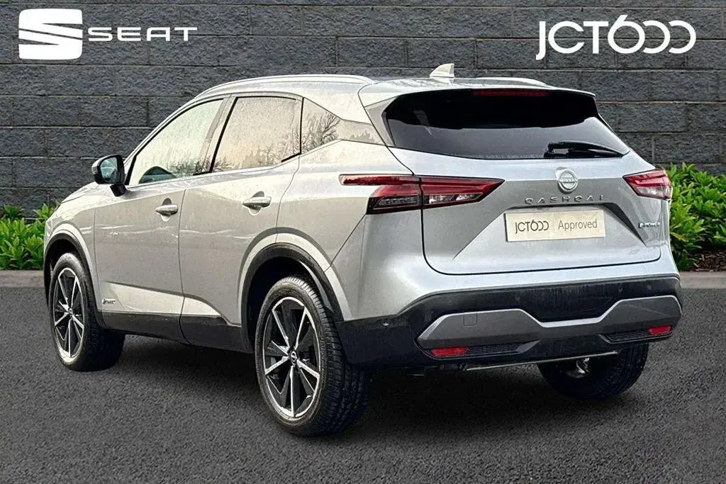 Used Nissan Qashqai Tekna 190 HP (139 kW) 2022 Silver SUV