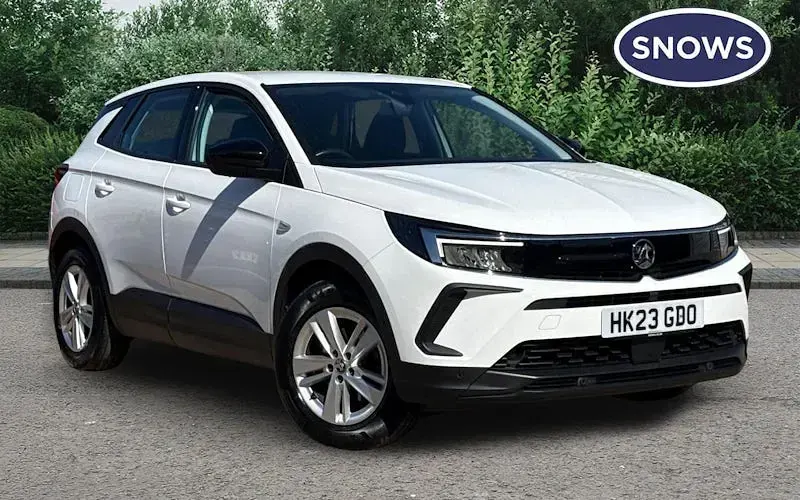 Used Vauxhall Grandland X Design Edition 131 HP (96 kW) 2023 SUV