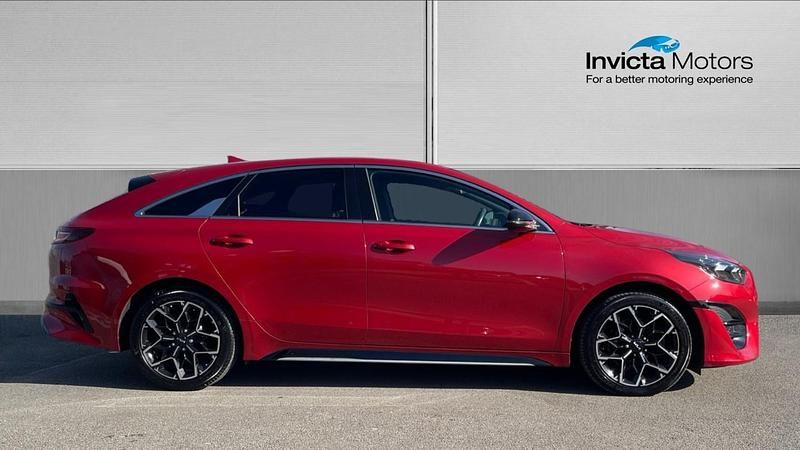 Used Kia ProCeed GT-Line 157 HP (115 kW) 2024 Red Estate