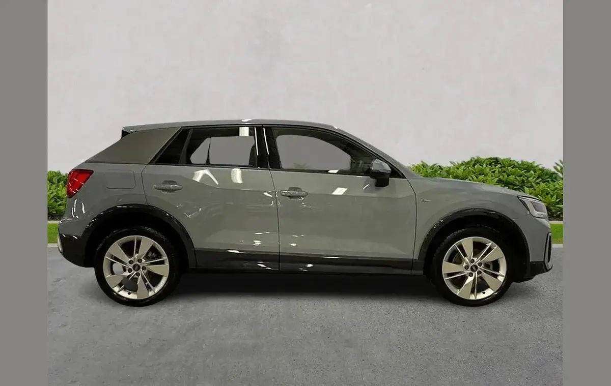 Nouă Audi Q2 S-Line 113 CP (83 kW) 2025 Other SUV