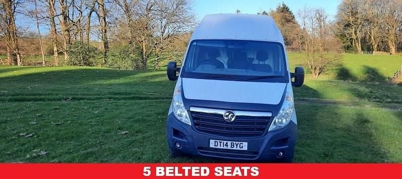 Used Vauxhall Movano 125 HP (91 kW) 2014 White MPV