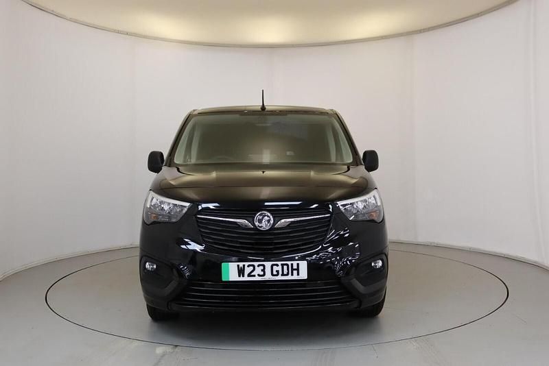 Used Vauxhall Combo Sportive 98 kW (134 HP) 2023 Black MPV