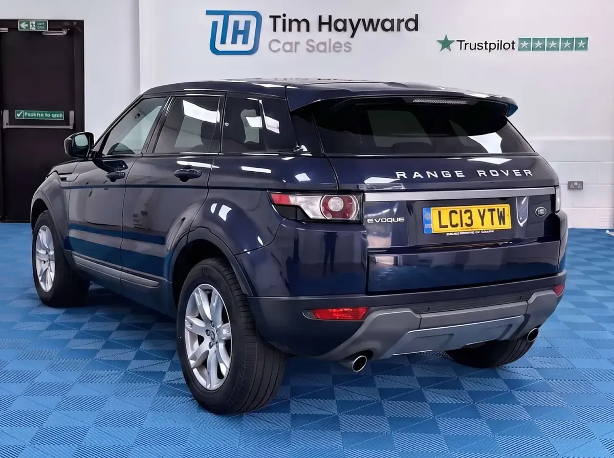 Used Land Rover Range Rover evoque Pure 190 HP (139 kW) 2013 Blue SUV
