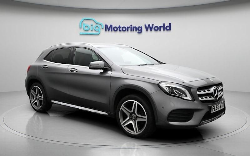Used Mercedes GLA180 AMG line 122 HP (89 kW) 2020 Grey SUV