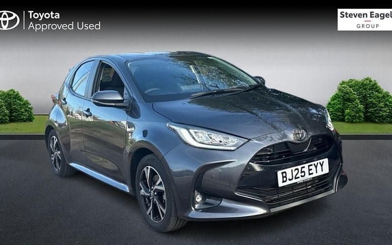 Used Toyota Yaris Hybrid Design 116 HP (85 kW) 2026 Hatchback