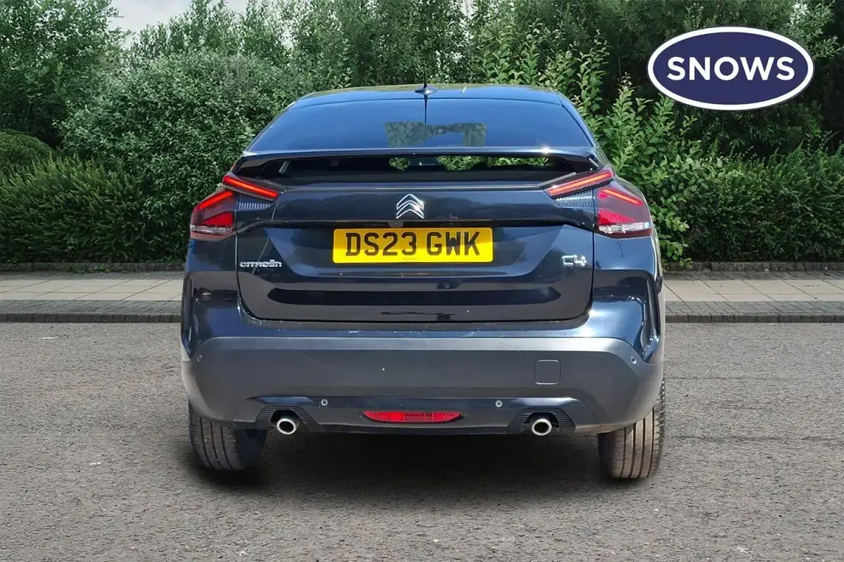 Used Citroën C4 PureTech 131 HP (96 kW) 2022 Black SUV